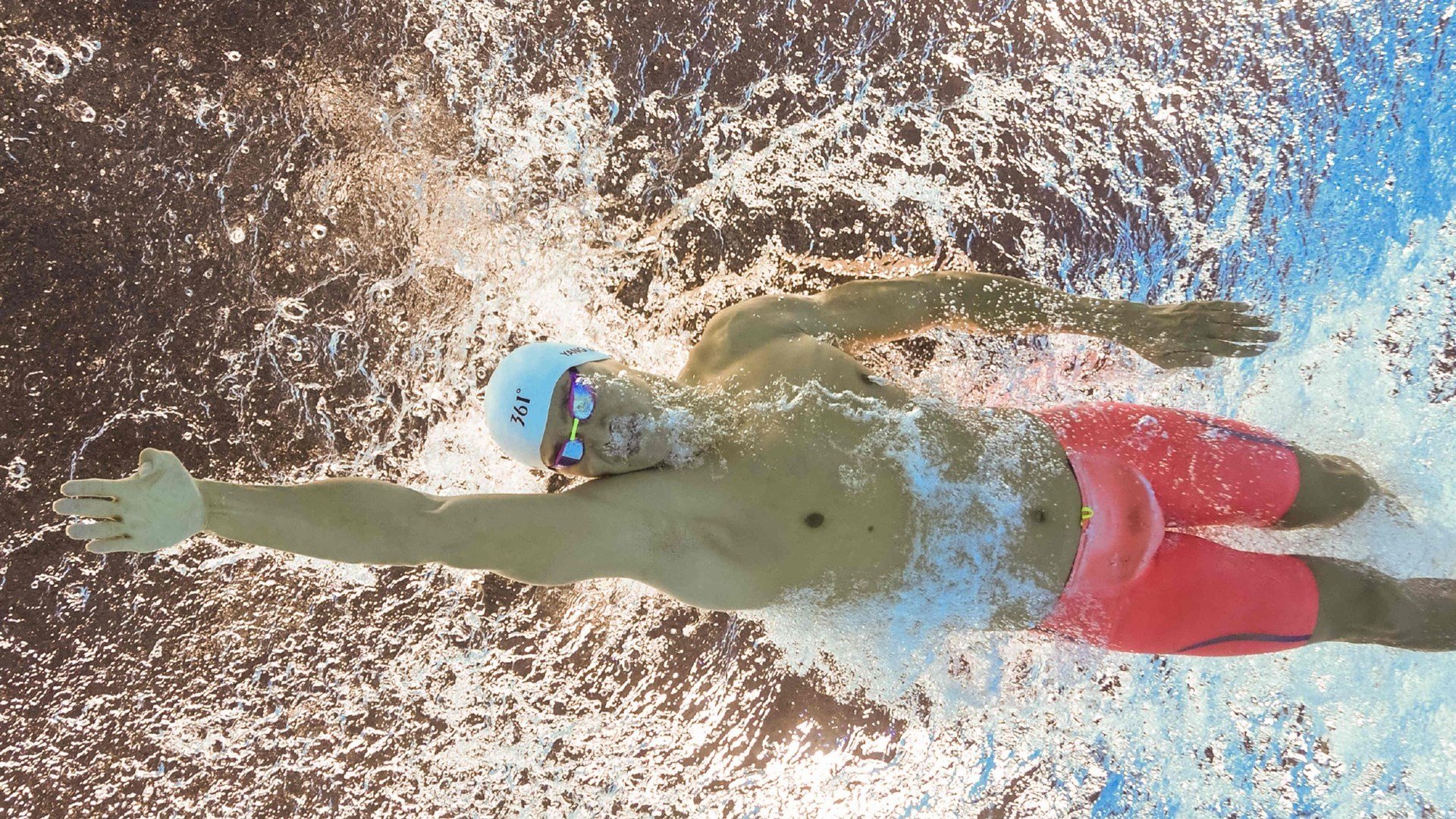 _专业运动员谈:训练中的最大挑战与突破_,运动员通过训练不断提高的竞技能力