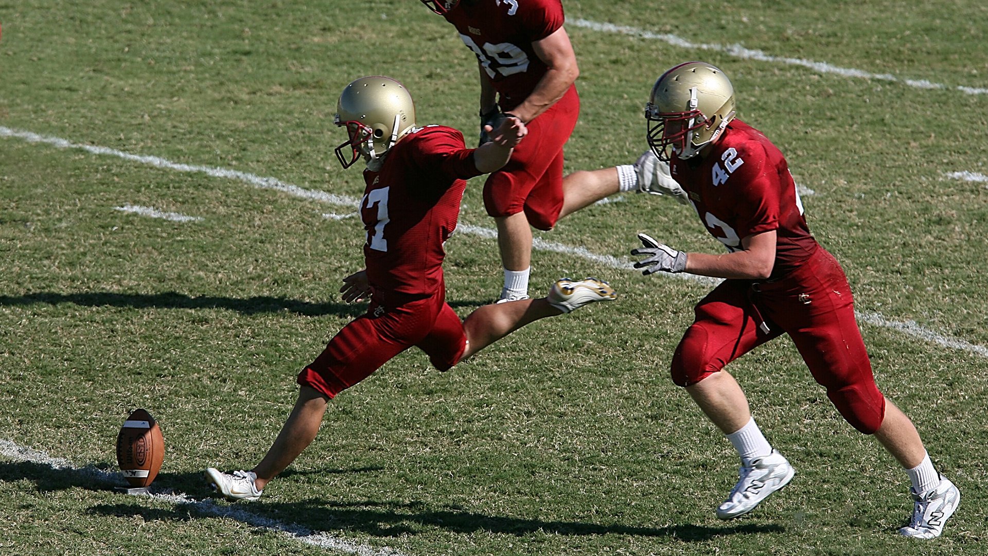 “英超新星崭露头角,逐渐成为球队核心”,2020英超十大新星